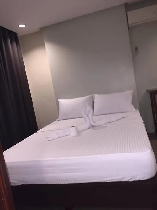 Spacious Studio Apartment B206 Manila Philippines